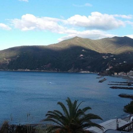 Un Gioiello Con Vista Mare Villa Moneglia Exterior photo